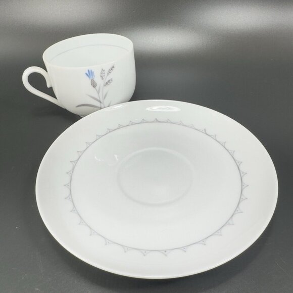 Bing & Grondahl Denmark Kjoebenhavn Porcelain Small Teacup And Saucer Set VTG - Picture 8 of 14